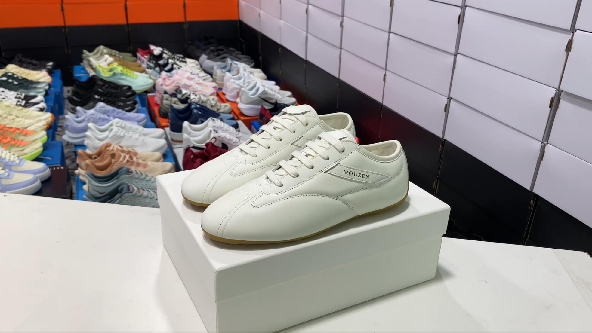 sneaker
