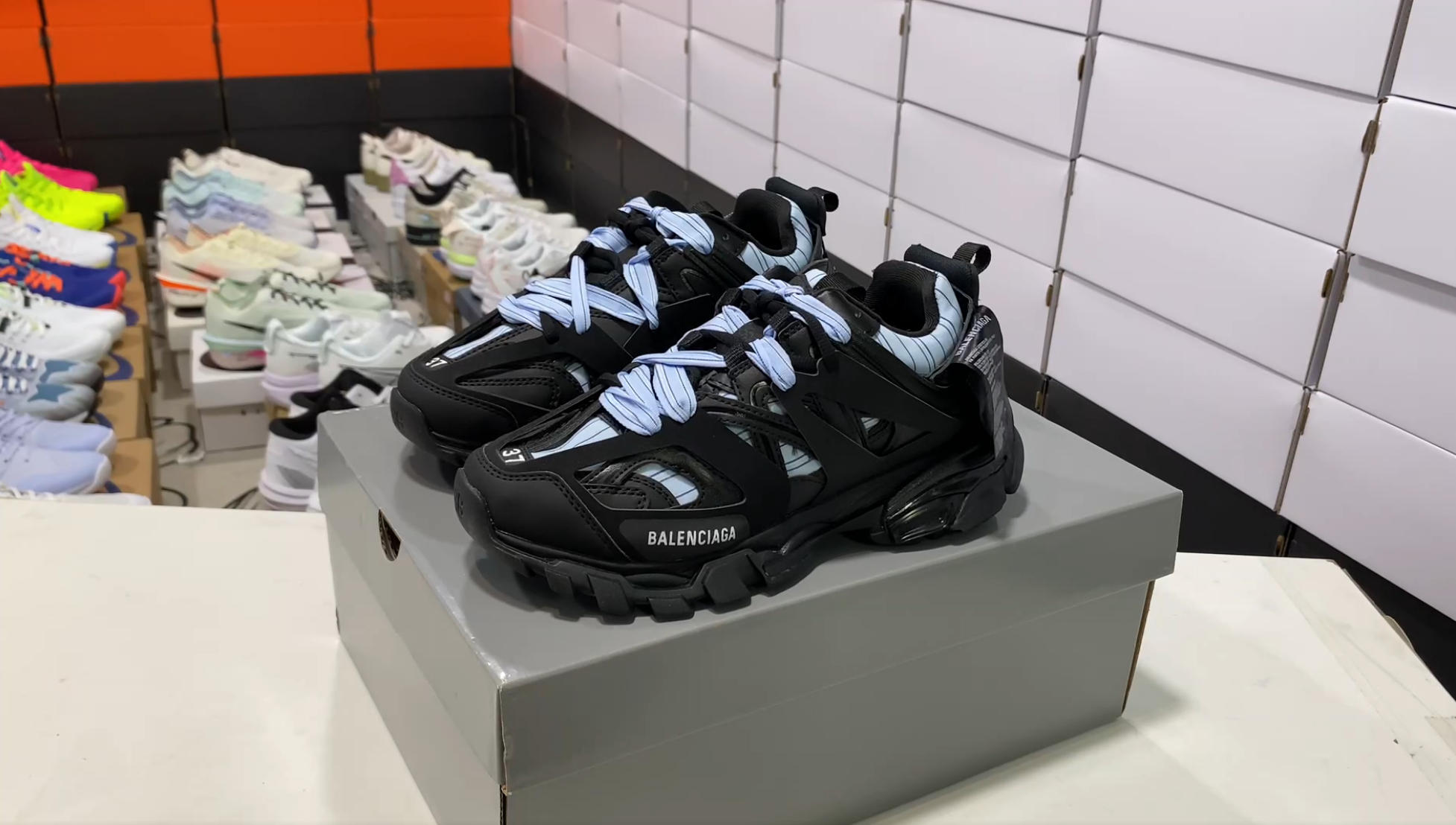 sneaker